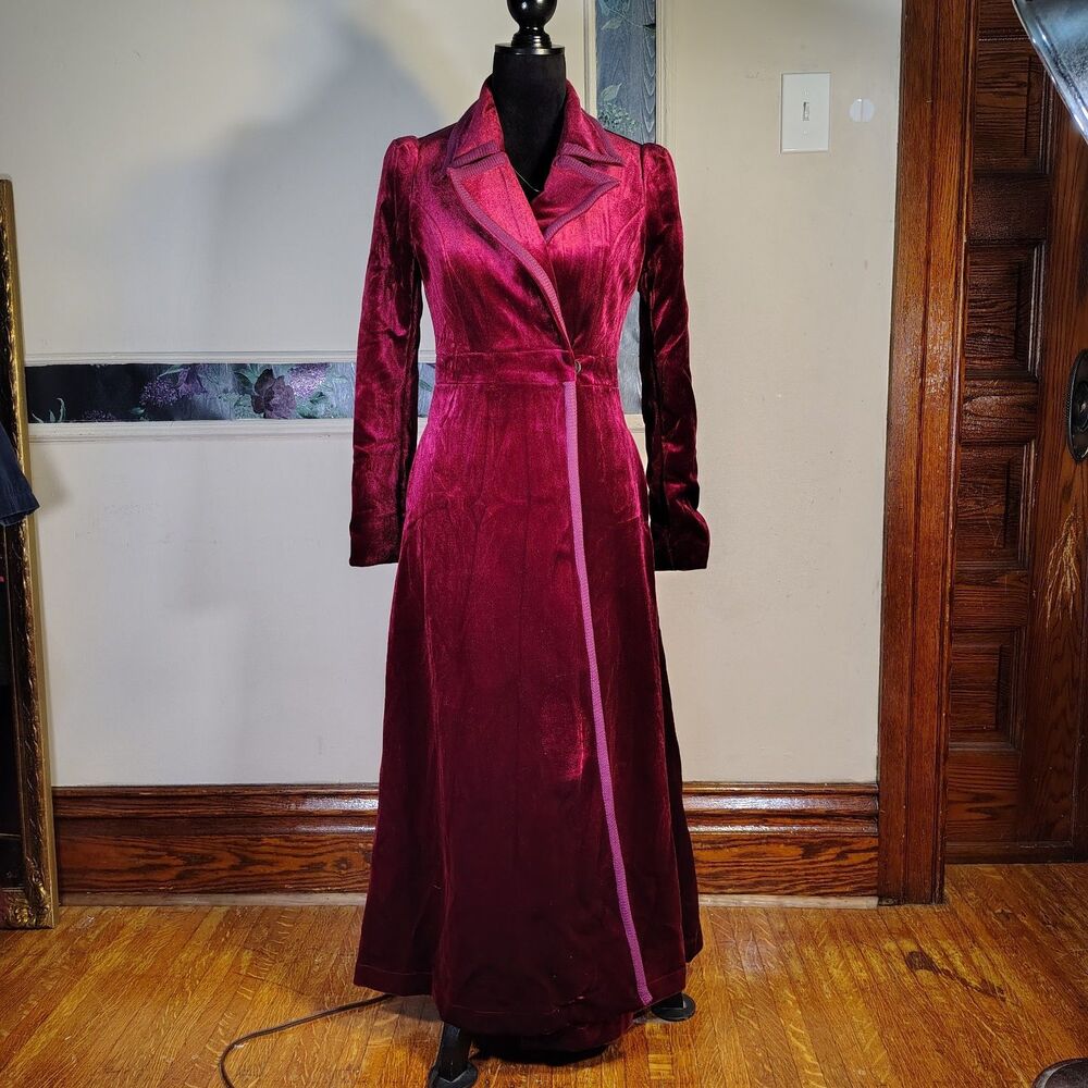 Gothic Burgundy Velvet Feiinvan Wmns Trench Coat NWTS Size XS
